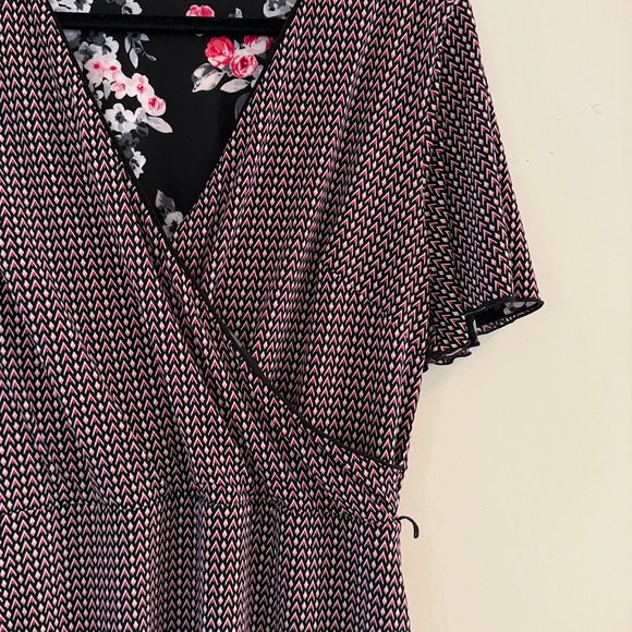 White House Black Market Black Pink Print Reversible Short Sleeve Dress Size 12 - Picture 10 of 11